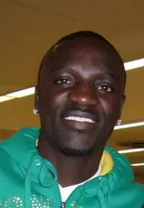 Akon's hairline in 2008